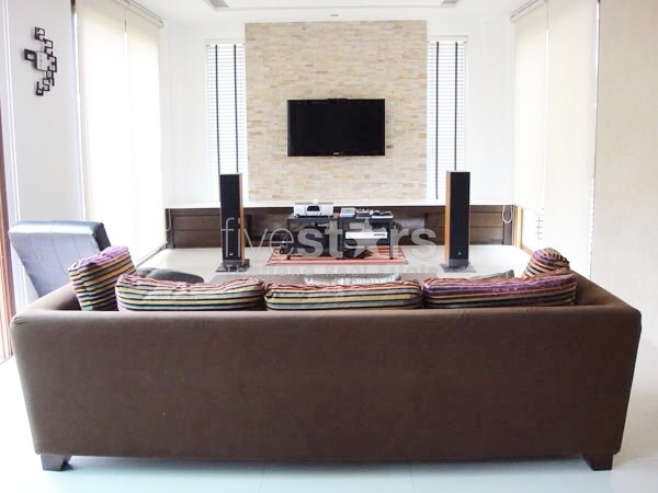 Maison spacieuse dans une résidence privée, photo 3