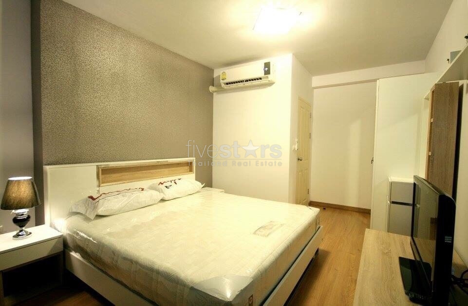 Condo de 2 chambres à louer situé à la station BTS Thonglor, photo 3