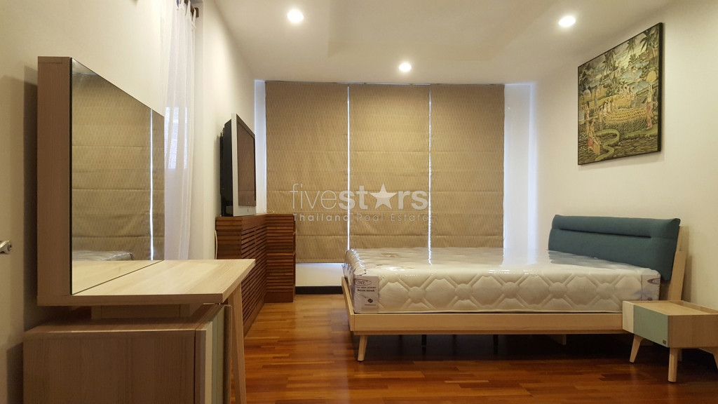 4 bedrooms apartment in walking distance to Ekamai BTS station, photo 6