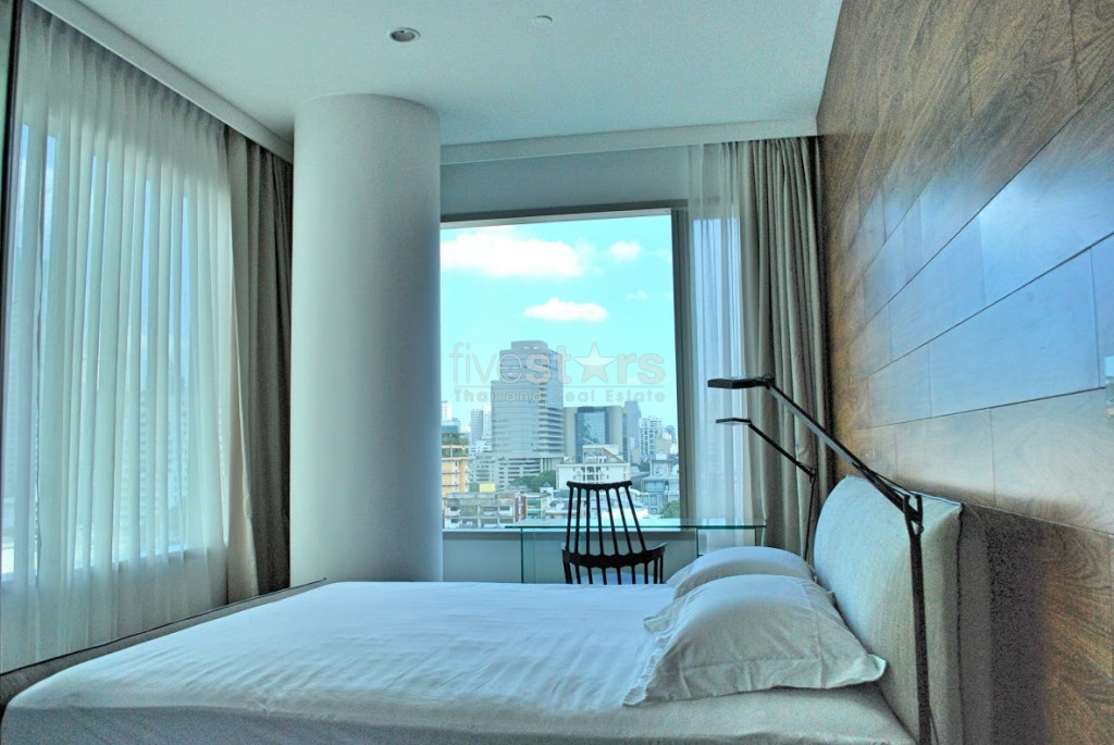2 bedroom condo for rent close to the BTS Rajadamri station, photo 3
