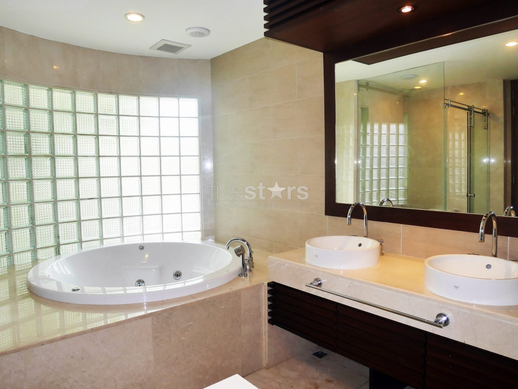 5+1 bedroom house with private pool, photo 8