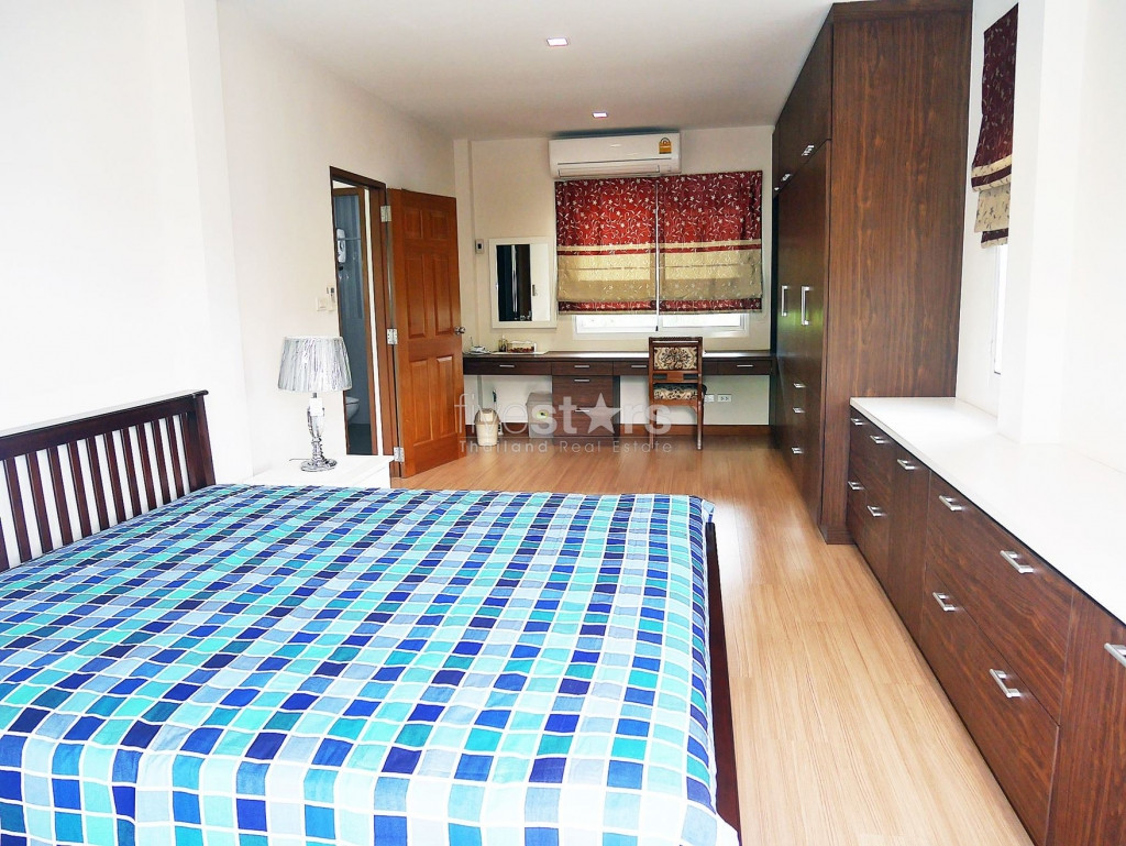 Single house with private garden, photo 6
