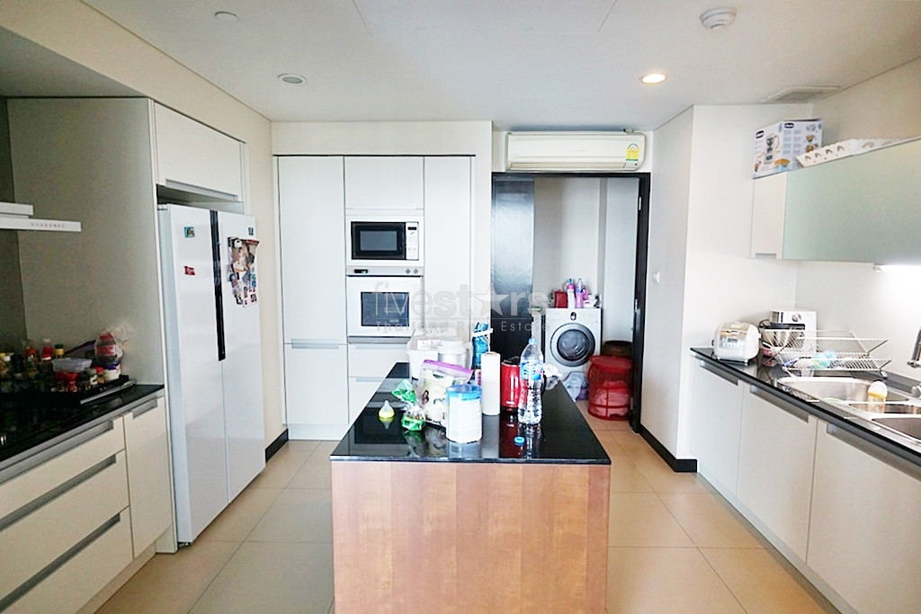 Stylish 3 bedroom apartment on top floor with magnificent view, photo 3