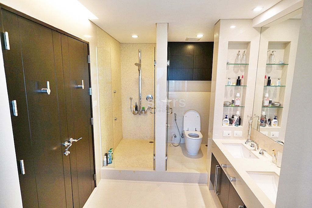 Stylish 3 bedroom apartment on top floor with magnificent view, photo 7
