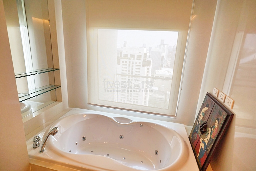 Stylish 3 bedroom apartment on top floor with magnificent view, photo 8