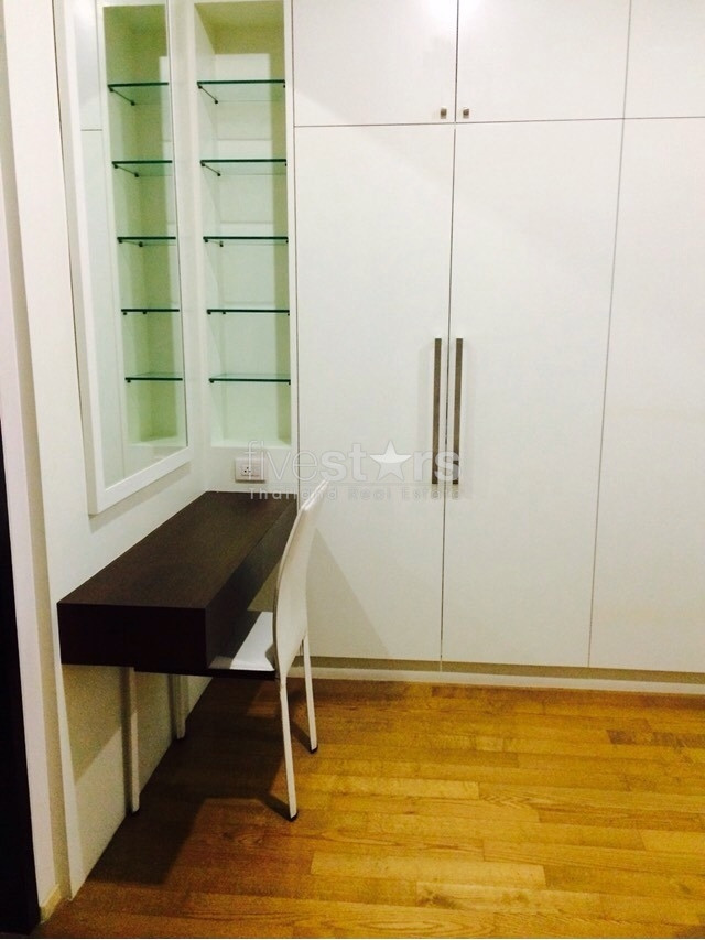 2 bedroom condo for sale close to the BTS Phromphong station, photo 4