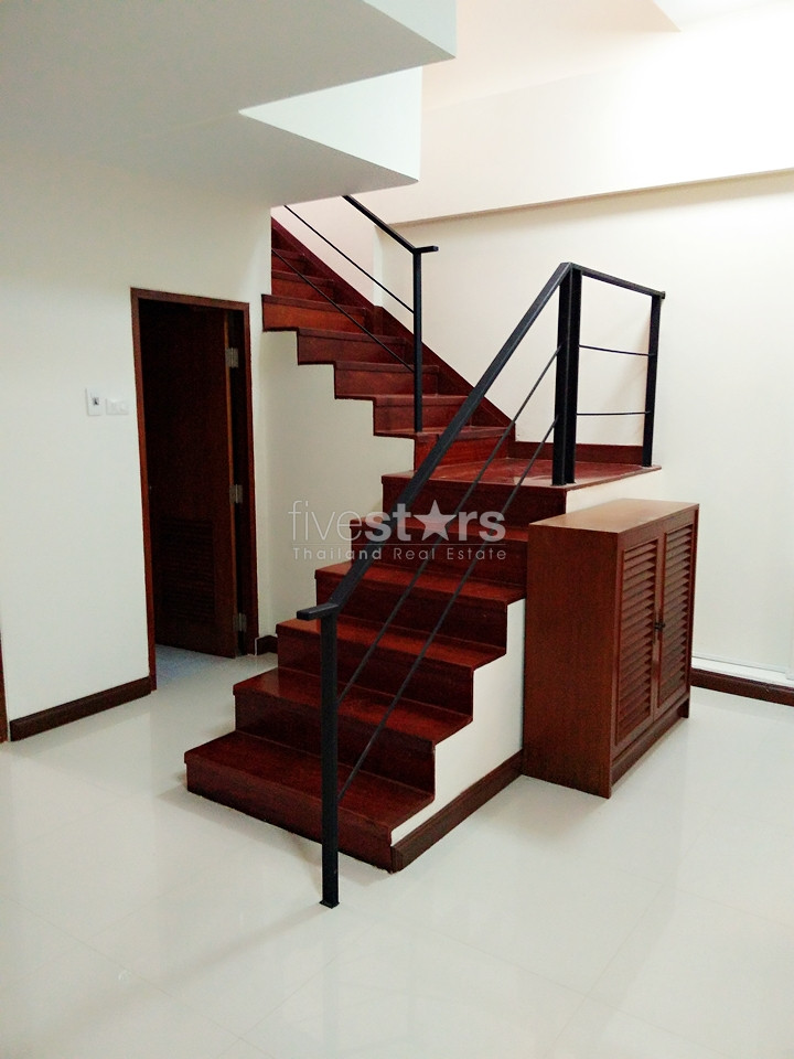 3 bedrooms townhouse in compound for rent in Thonglor area, photo 4