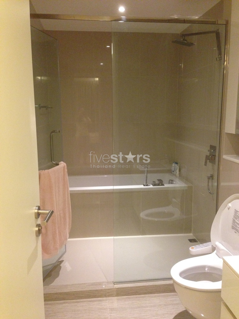 1 bedroom condo for rent close to the BTS Phromphong station, photo 3