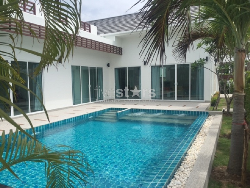 Villa tropicale avec piscine proche de plage