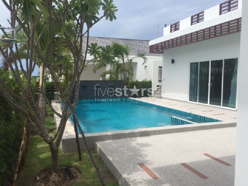 Villa tropicale avec piscine proche de plage, photo 2
