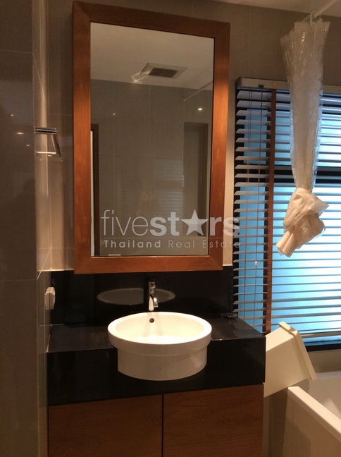 Condominium 1 chambre à louer près de la station BTS Chongnonsri, photo 9