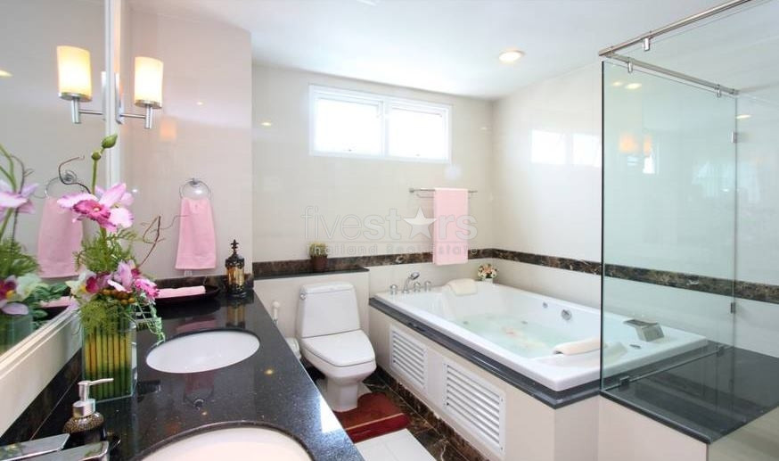 Duplex Penthouse 4+1 bedroom apartment in prime location of Phrom Phong, photo 8