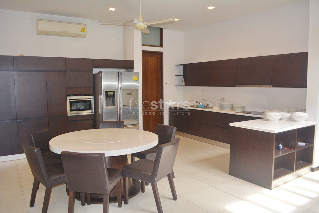 Belle maison 6 chambres dans quartier calme et facile d’accès de Petchaburi, photo 3
