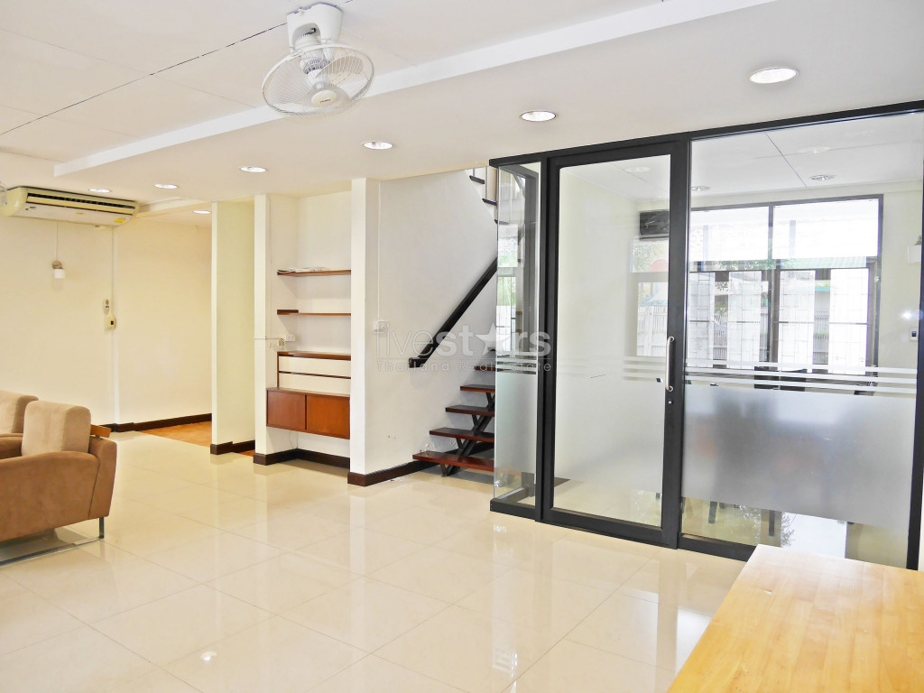 3 bedroom home office in quiet area of Phrom Phong, photo 4