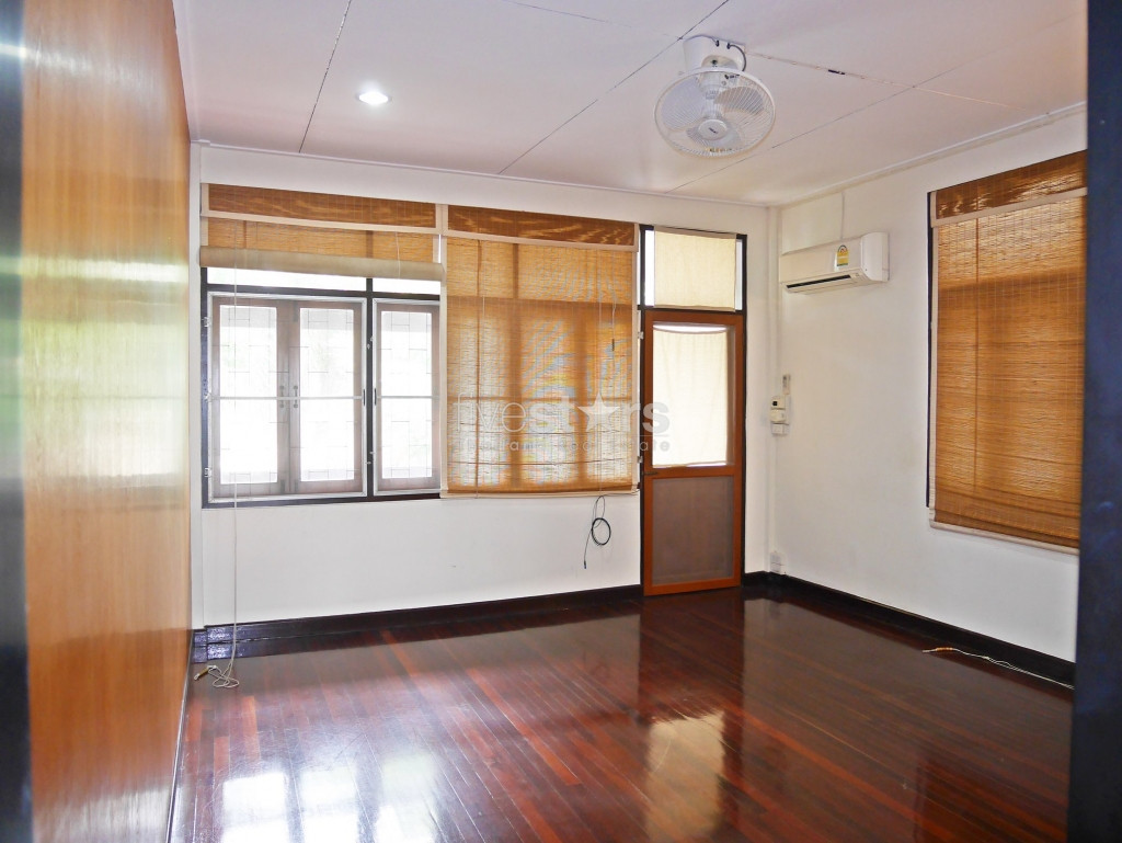 3 bedroom home office in quiet area of Phrom Phong, photo 6
