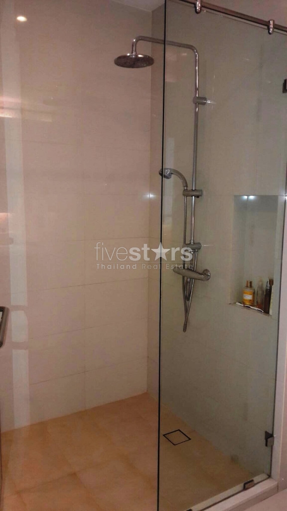 Appartement 1 chambre moderne quartier Phromphong, photo 8