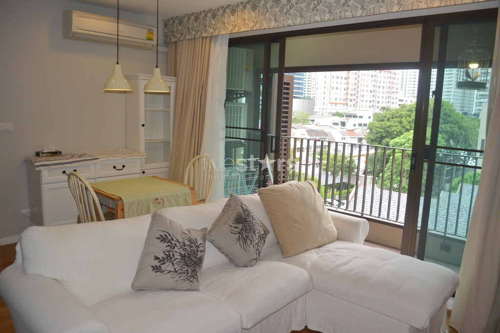 Appartement 2 chambres en angle bien placé quartier Phromphong, photo 3