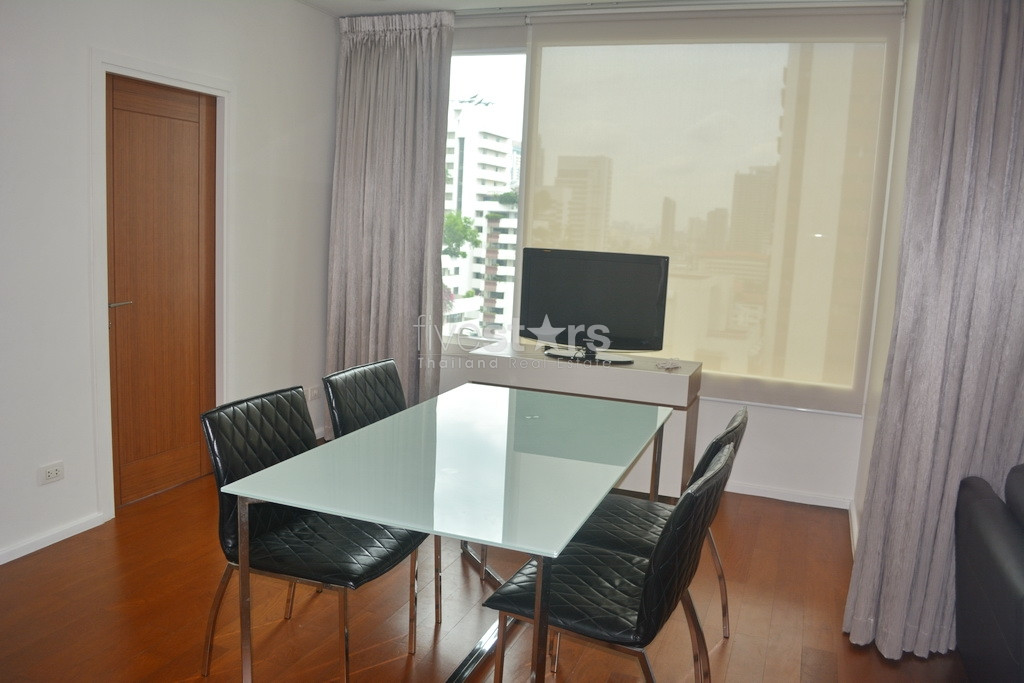 3-bedroom high floor corner unit close to BTS Asoke & MRT Sukhumvit, photo 3