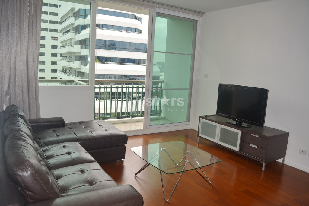 3-bedroom high floor corner unit close to BTS Asoke & MRT Sukhumvit, photo 2