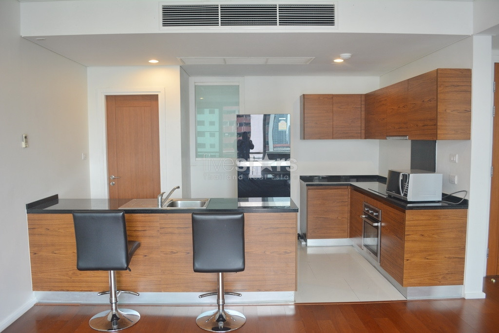 3-bedroom high floor corner unit close to BTS Asoke & MRT Sukhumvit, photo 4
