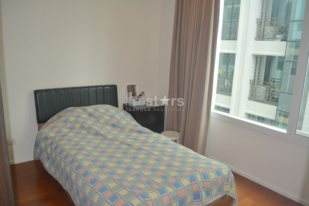 2-bedroom corner unit in modern residence in the Asoke area, photo 8