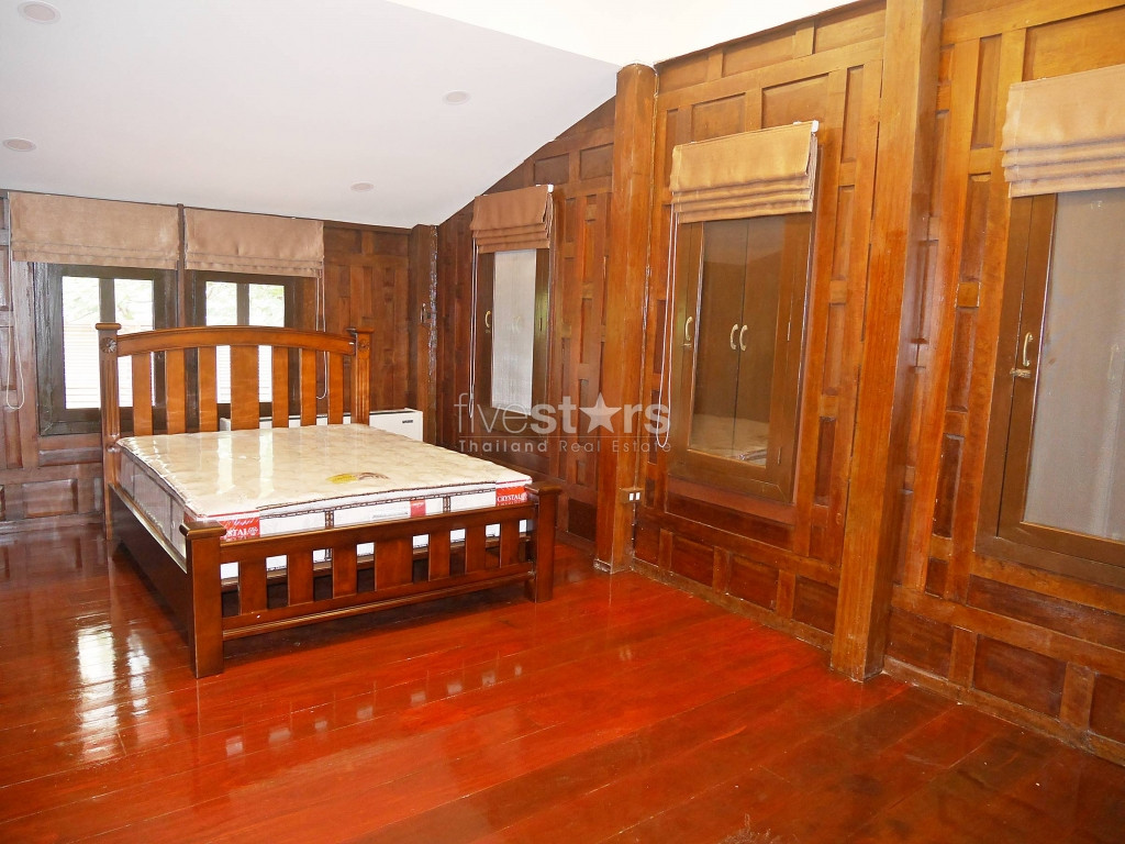 Thai style house in cozy area of Thonglor, photo 4