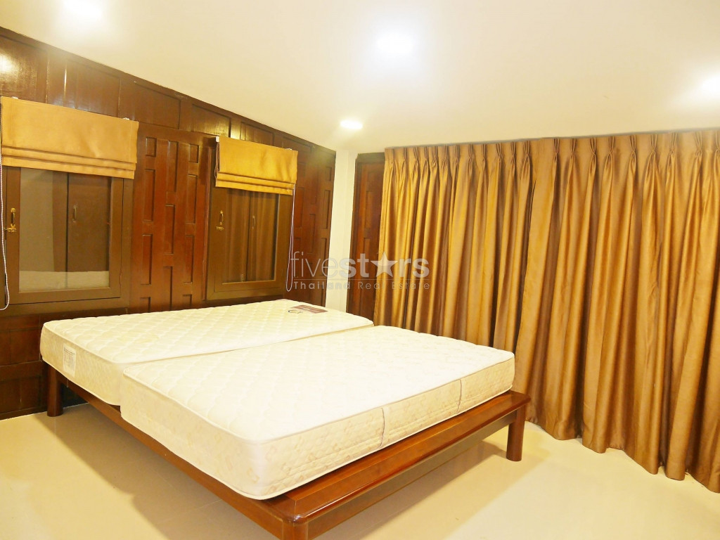 Thai style house in cozy area of Thonglor, photo 5