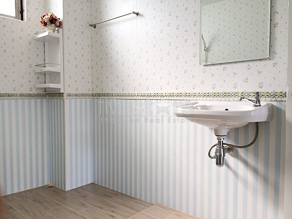 Maison vintage spacieuse avec beau jardin, photo 10