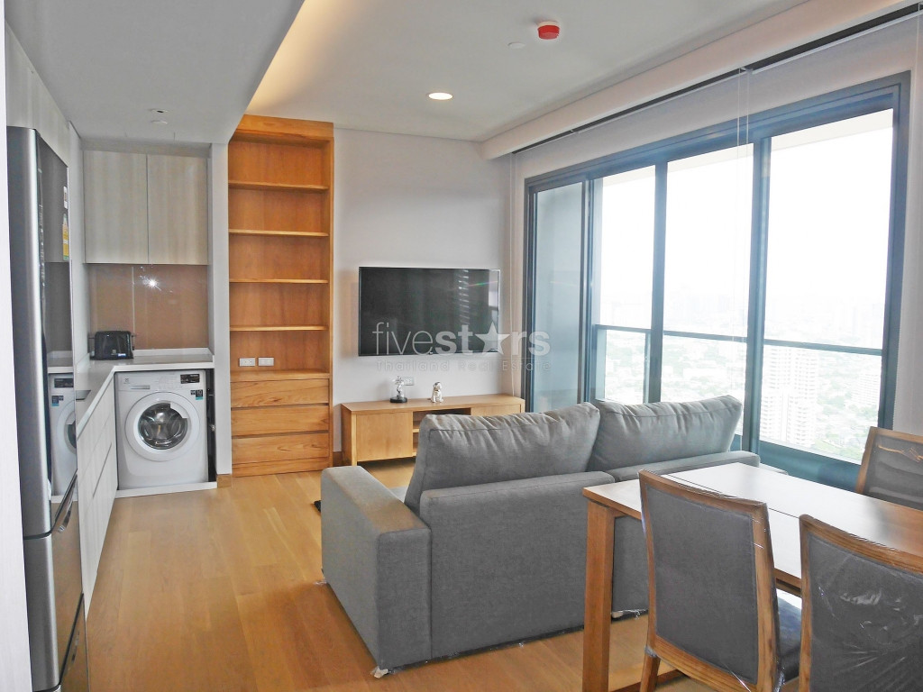 Brand new condo in prime location of Phrom Phong