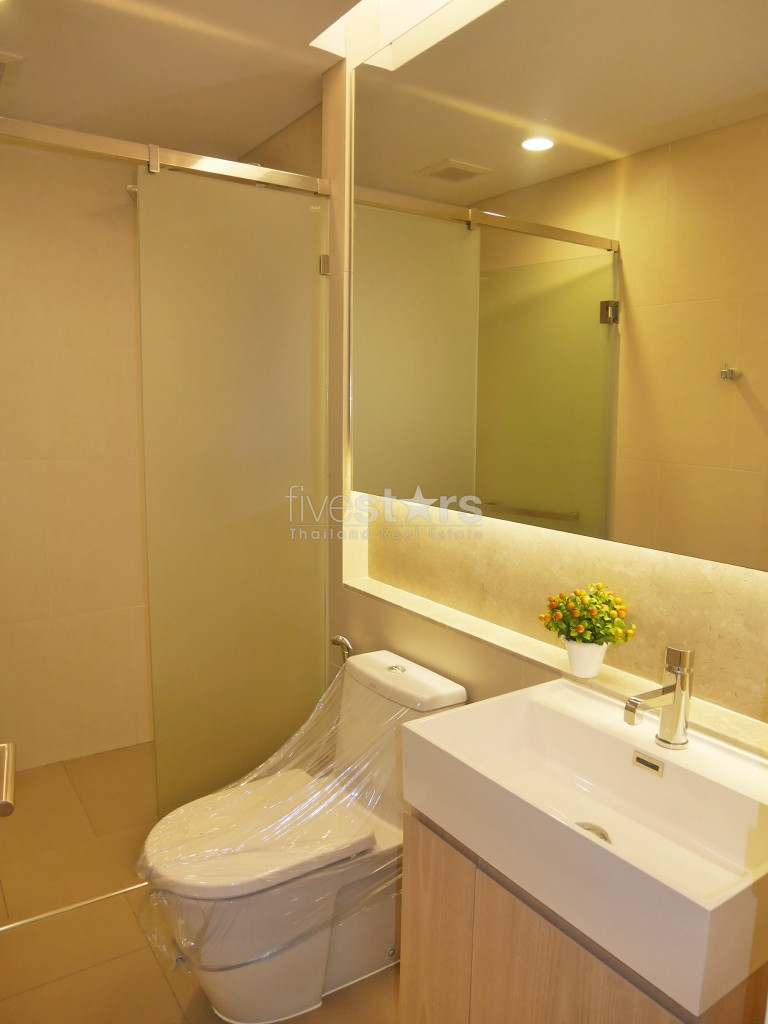 Brand new condo in prime location of Phrom Phong, photo 8