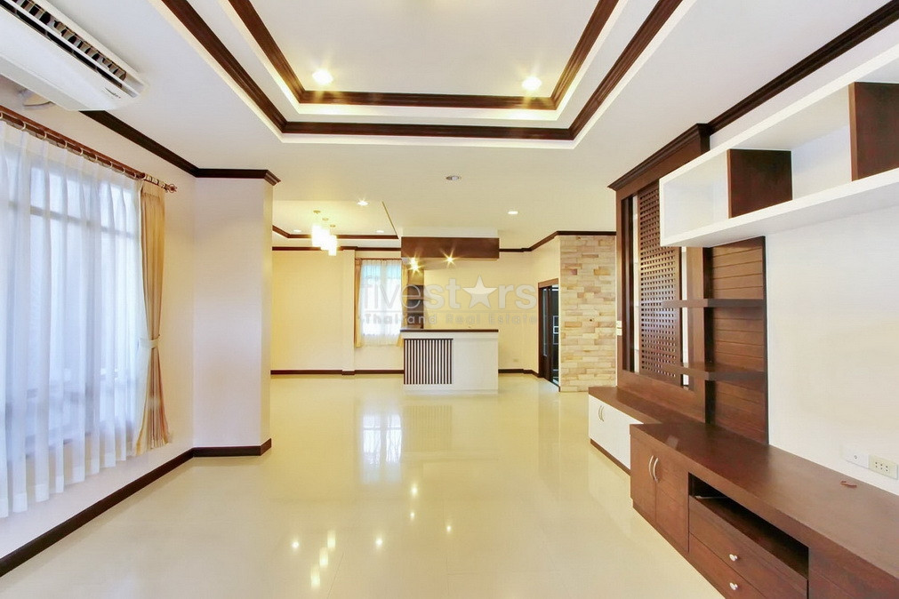 Maison avec 4 chambres Sukhumvit quartier Ekamai, photo 6