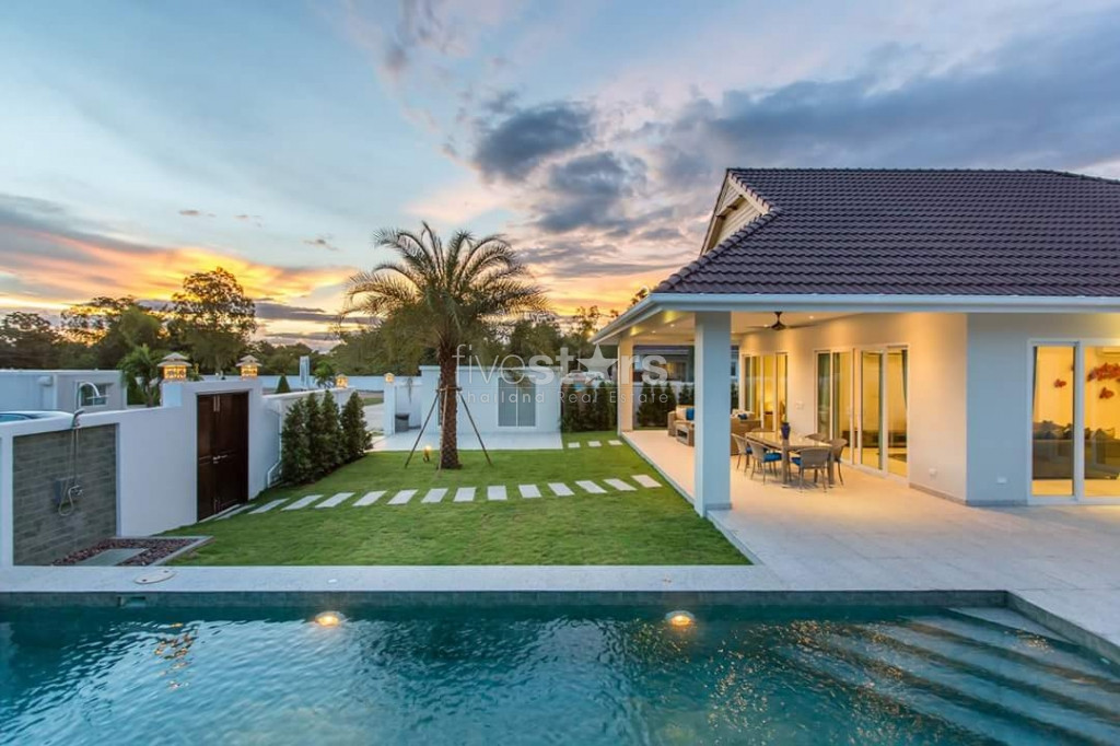 A saisir - Opportunité - Luxueuse Villa neuve avec piscine - prête à vivre, photo 3