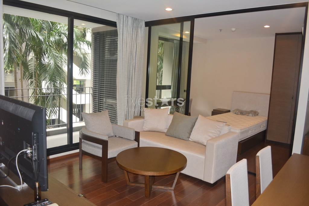 2-bedroom condo in modern residence of Sathorn, photo 2