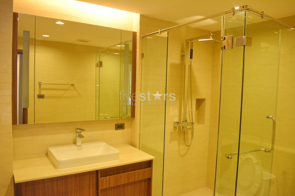 2-bedroom condo in modern residence of Sathorn, photo 8
