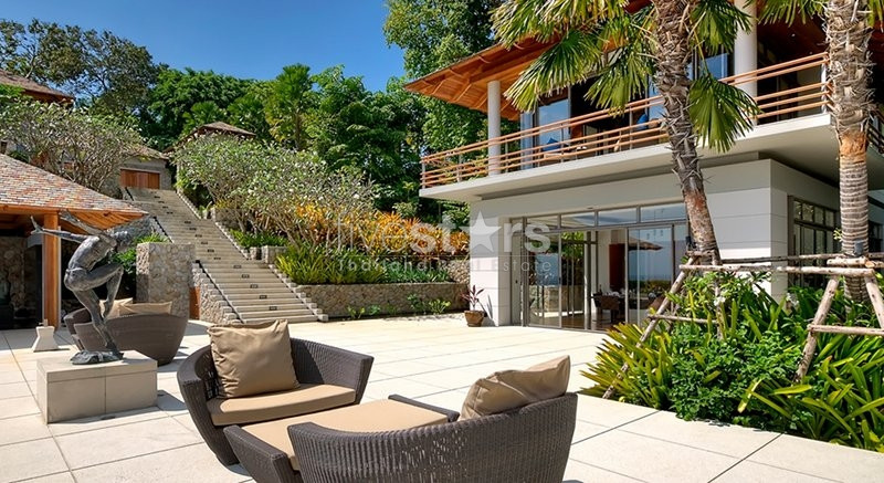 Luxury and prestigious villa nestled in the quiet and protected development of Millionaire’s Mile, photo 4