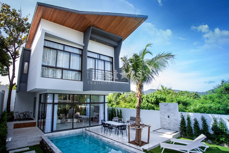 Belle villa 3-chambres à vendre proche de la plage de Nai Harn