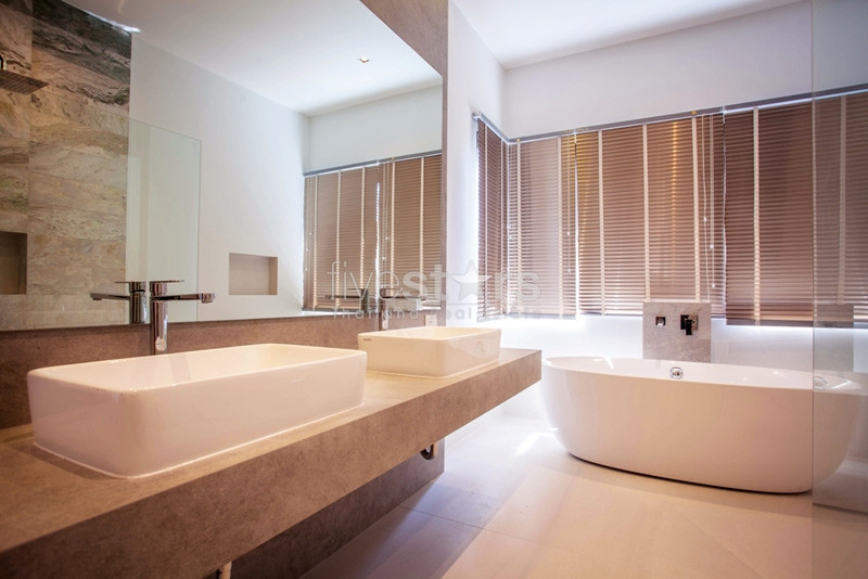 Belle villa 3-chambres à vendre proche de la plage de Nai Harn, photo 9