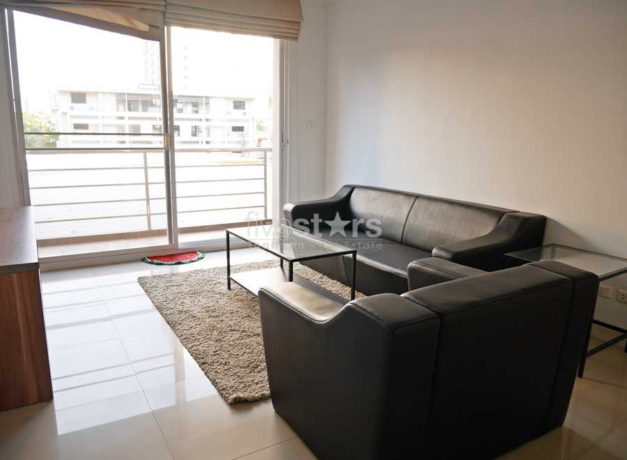 Appartement 2 chambres meublé proche de BTS Phrompong