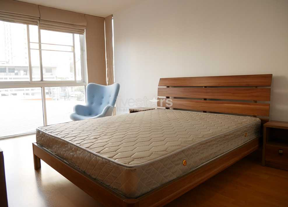 Appartement 2 chambres meublé proche de BTS Phrompong, photo 4