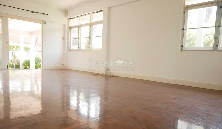 Maison 3 chambres avec piscine privée quartier Pra Khanong, photo 6