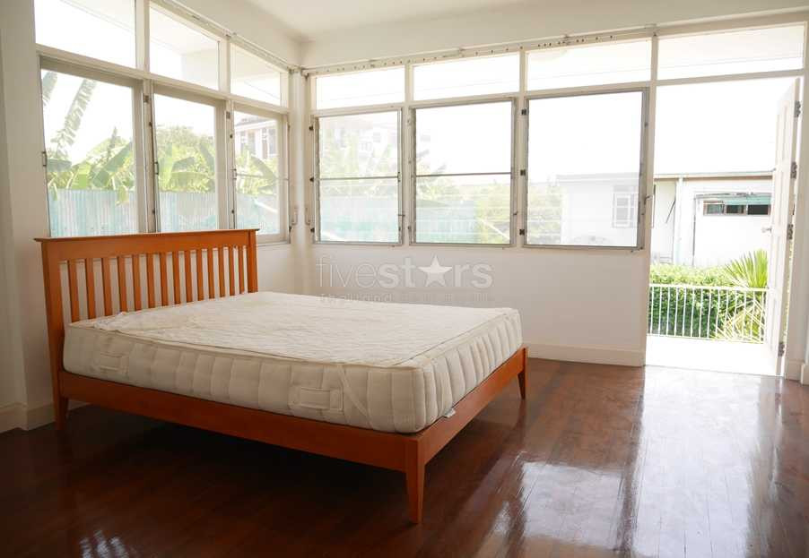 Maison 3 chambres avec piscine privée quartier Pra Khanong, photo 9
