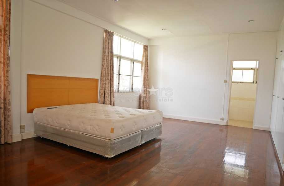Maison 3 chambres avec piscine privée quartier Pra Khanong, photo 10