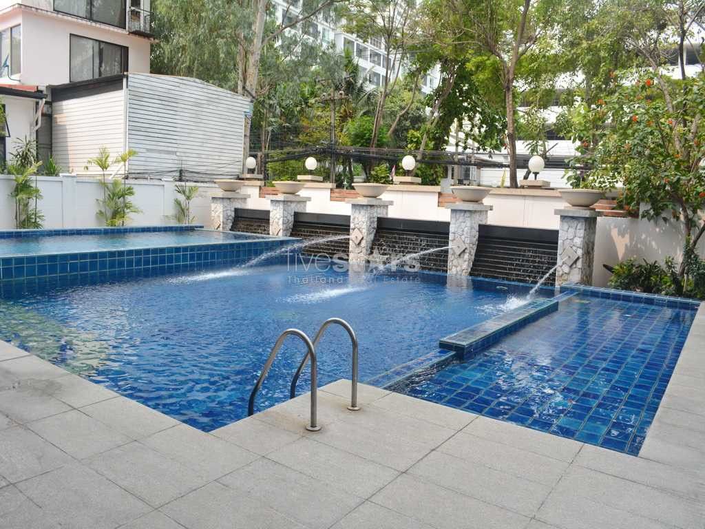3-bedroom very spacious condo in mid-rise cozy residence, photo 10