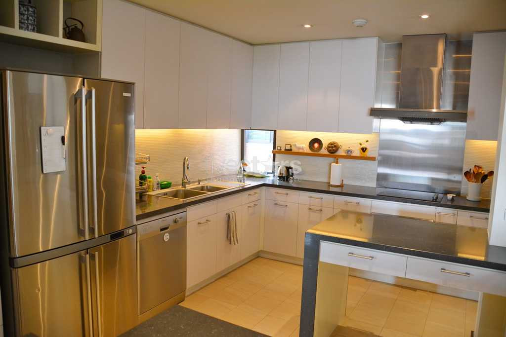 3-bedroom very spacious condo in mid-rise cozy residence, photo 6