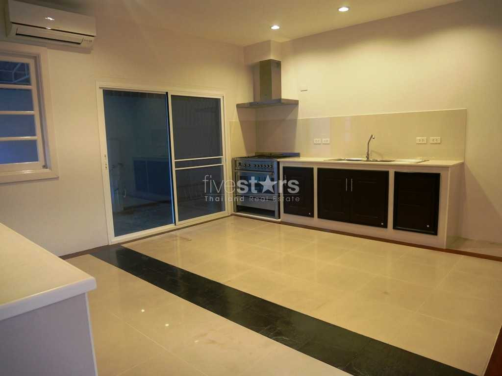 Maison spacieuse avec 4 chambres quartier Ekamai, photo 7