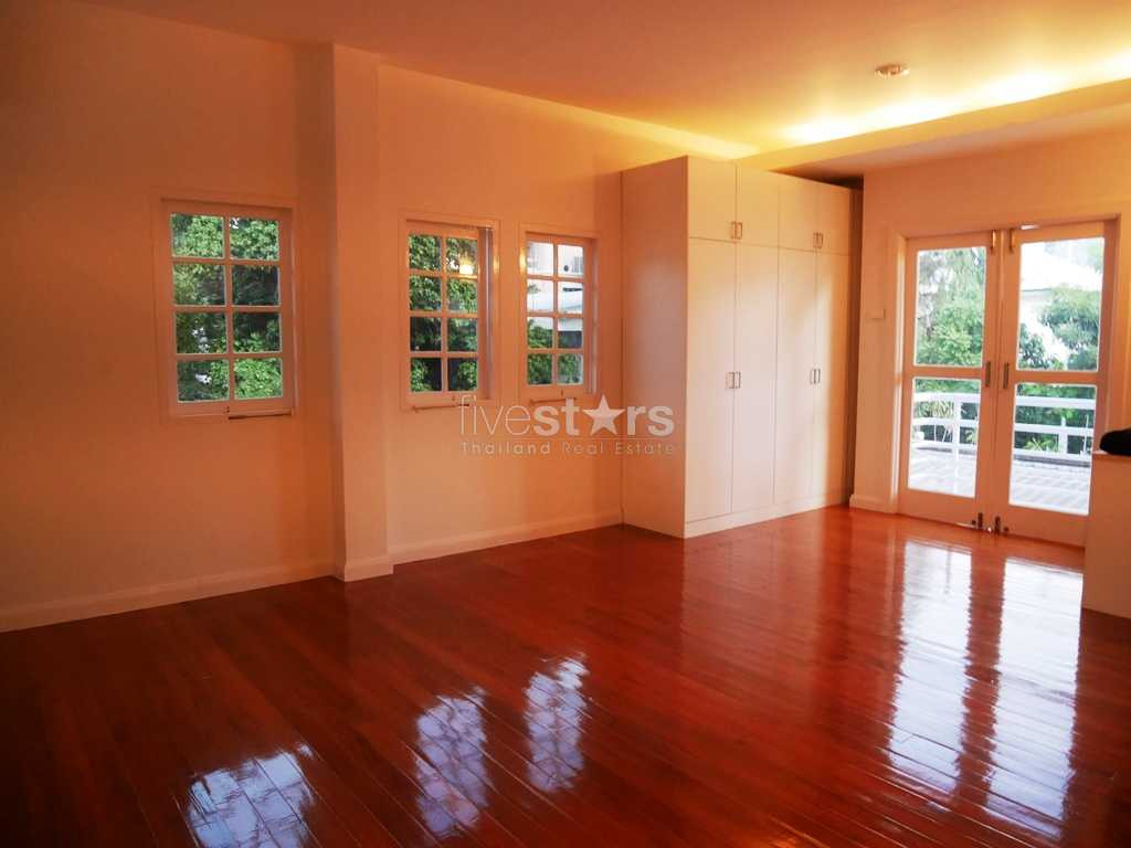 Maison spacieuse avec 4 chambres quartier Ekamai, photo 10