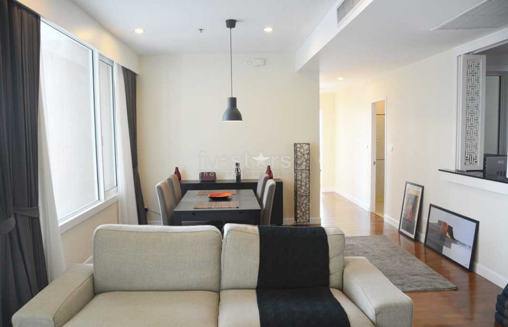 Superbe 2 chambres en angle avec vue de Bangkok proche BTS Phrompong
