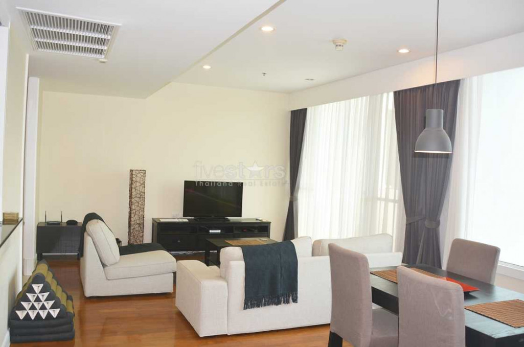 Superbe 2 chambres en angle avec vue de Bangkok proche BTS Phrompong, photo 2