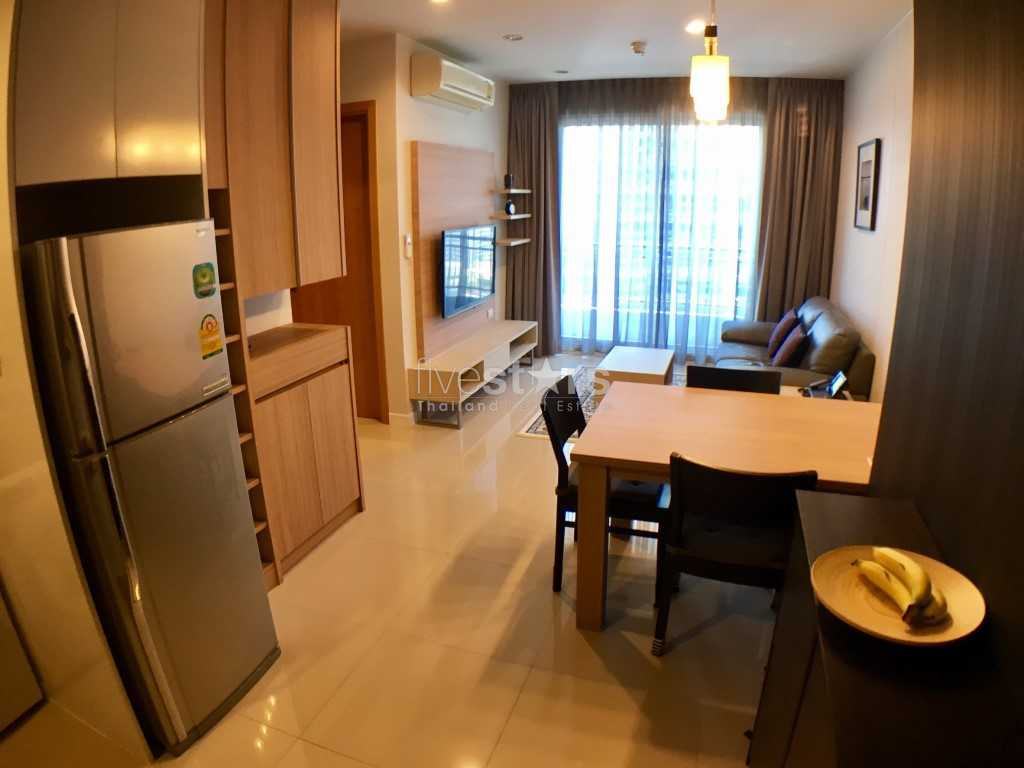 Appartement 1 chambre haut en étage quartier Nana/Petchaburi, photo 2