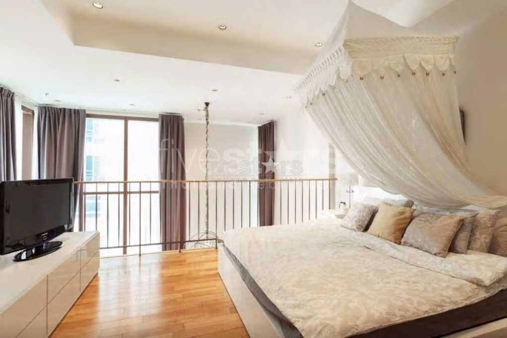 Appartement duplex avec une chambre proche BTS Phrompong, photo 4